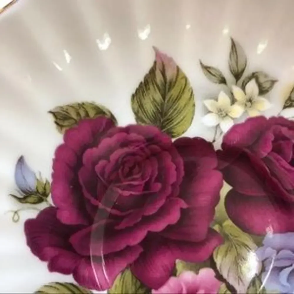 Beautiful vintage trinket dish - bone china!